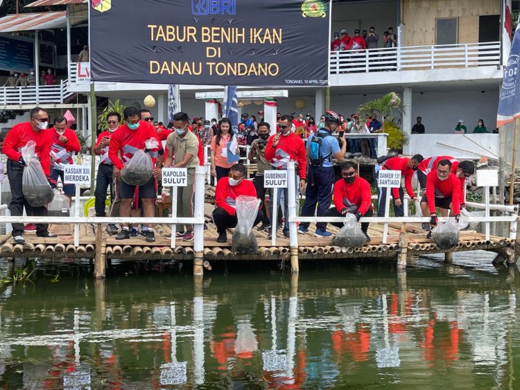 Korem 131/Santiago-BRI Manado Gelar Fun Bike dan Tabur Benih Ikan di Tondano
