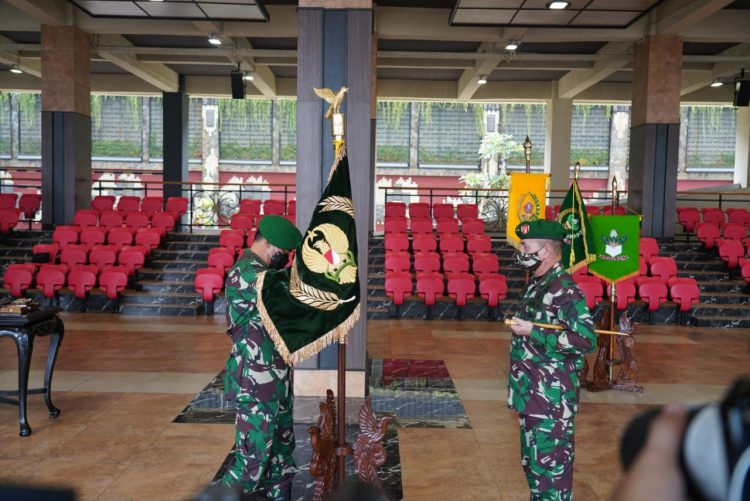 Kasad Lantik Pangdam XIII/Merdeka Baru