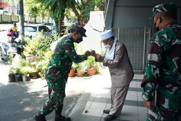 Pangdam XIII/Merdeka Jalin Hubungan Harmonis dengan MUI Provinsi Sulut
