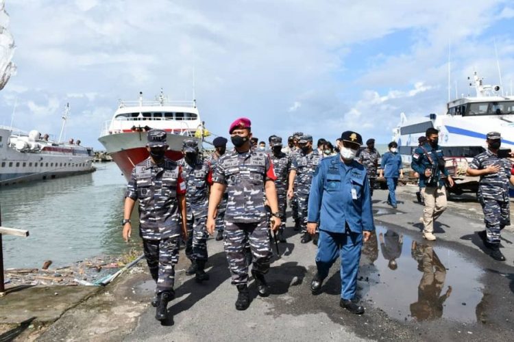 Jelang Nataru, Danlantamal VIII Pantau Pelabuhan Manado