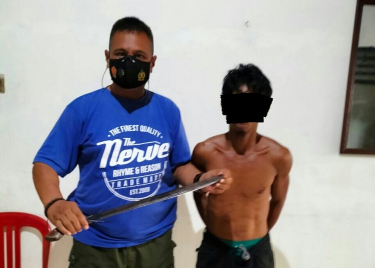 Petani Asal Bolsel Tebas Rekan Seprofesi Lantaran Buah Kelapa