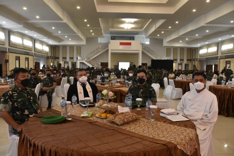 Kodam XIII/Merdeka Ibadah Perayaan Natal