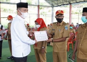 Bupati Iskandar Serahkan Pagu ADD dan DDS Tahun Anggaran 2022