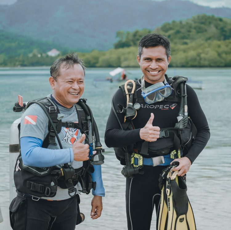 Terpukau, Kapolres Suryana Sebut Laut Bolsel Indah dan Bersih