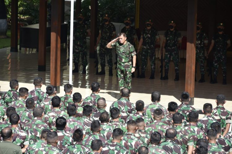 Brigjen TNI Mukhlis Ingatkan tentang Peraturan Militer Dasar dan Pentingnya Menjaga Fisik