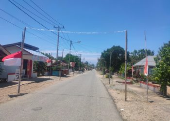 Herson Mayulu Meninggal Dunia, Masyarakat Bolsel Kibarkan Bendera Setengah Tiang