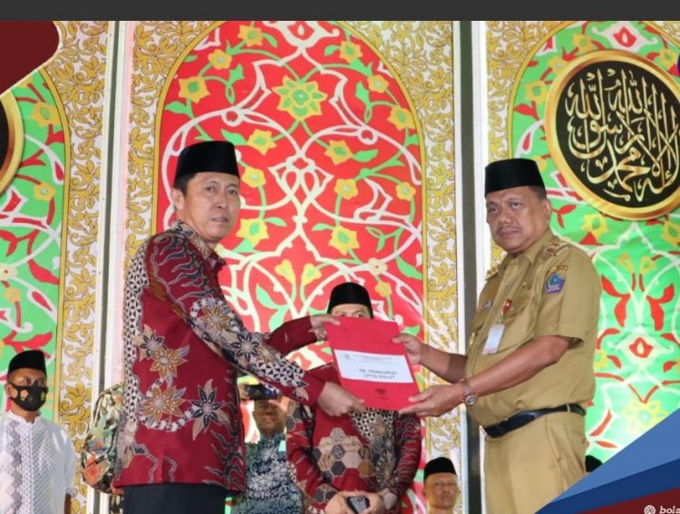 Gubernur Olly Dondokambey Lantik Iskandar Kamaru Ketua LPTQ Sulut