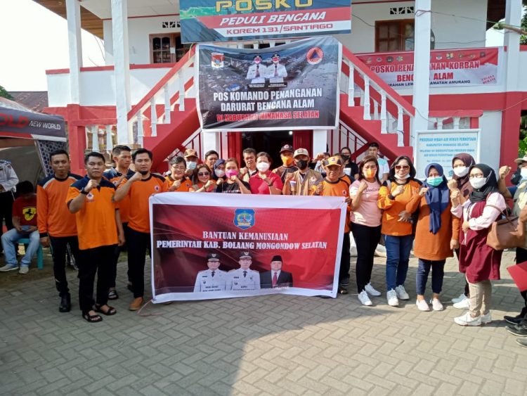 Pemkab Bolsel Salurkan Bantuan untuk Korban Bencana Abrasi Pantai Amurang