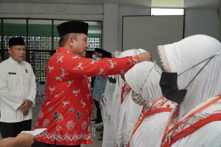 Wabup Deddy Lepas JCH Bolsel