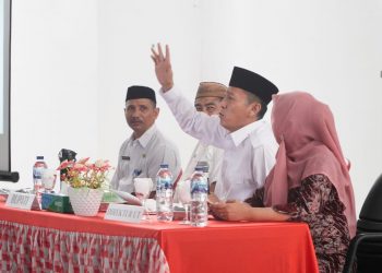 Bupati Bolsel Beri Arahan Kepada Mahasiswa Penerima Beasiswa S1