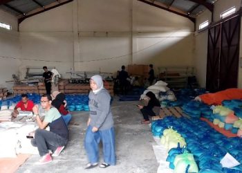 Bantu Korban Banjir, Pemkab Bolmut Salurkan 13,5 Ton Beras untuk 1.808 KK