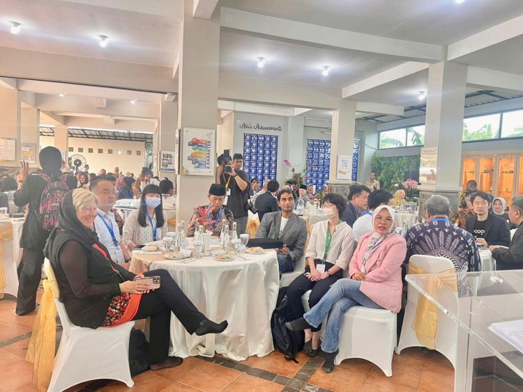 Guru di Bolsel jadi Pembicara Google for Education Leader Series, Bupati Iskandar Kamaru Dapat Undangan Khusus