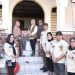 Tatong Bara Bersama Jajaran Pimpinan OPD Serahkan Bantuan Korban Banjir Manado