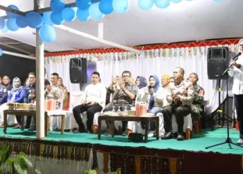 Tatong Bara Buka Turnamen Sepak Bola se BMR