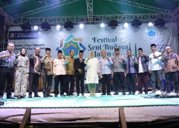 Berlangsung Meriah, Walikota Tatong Bara Tutup Gelaran Fesbudjaton ke-XVII se Indonesia Timur Tahun 2023