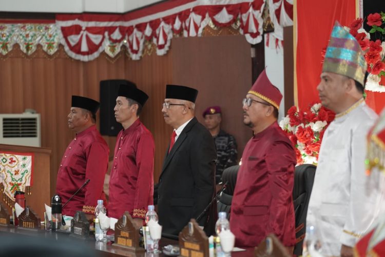 DPRD Gelar Paripurna Istimewa HUT ke-15 Bolsel