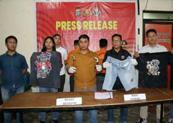 2 Pemuda ini Hujamkan 9 Tikaman ke Pengunjung Megamas