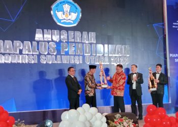 Disdikbud Bolsel Bersinar di Malam Penganugerahan Mapalus Pendidikan, Sabet 7 Penghargaan