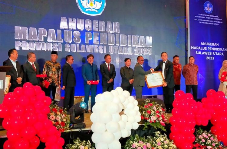 Bolmong Raih Tiga Penghargaan dari Kemendikbud