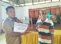 20 KPM di Desa Birakiama Terima BLT Triwulan III, Wolter Takakobi: Jangan Beli Rokok atau Miras