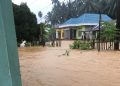 Banjir disertai Lumpur menerjang Tiga Desa di Kecamatan Pinolosian Timur, Bolsel, Kamis (15/6). (ft:ist)