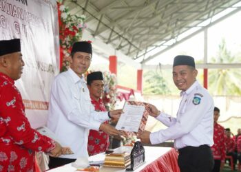 Bupati Bolsel Serahkan SK Pengangkatan PPPK