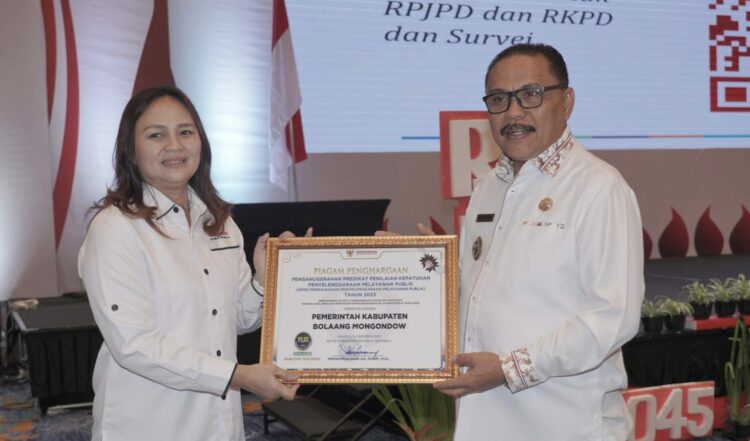 Pemkab Bolmong Terbaik Dalam Pelayanan Publik: Dapat Penghargaan Ombudsman RI