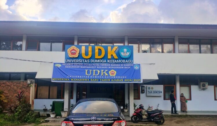 UDK Peringkat 1 PTS Terbaik se-Sulut Versi EduRank 2024
