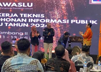 Ketua Bawaslu Minut Ikut Rapat Kerja Teknis Penanganan Permohonan Informasi Publik