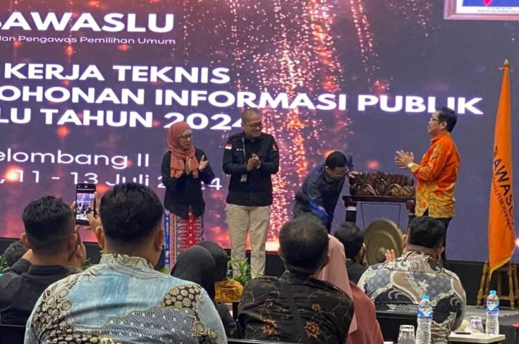 Ketua Bawaslu Minut Ikut Rapat Kerja Teknis Penanganan Permohonan Informasi Publik