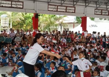 Selain Serahkan Beasiswa, Ini yang Dilakukan Pemkab Sitaro Memperingati HAN Tahun 2024