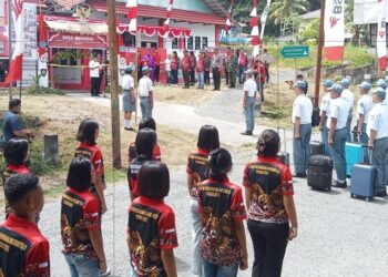 Akhirnya “Desa Bahagia” di Kabupaten Sitaro Mulai Ditempati, Begini Pesan Pj Bupati Joi Oroh Saat Prosesi Tantingan