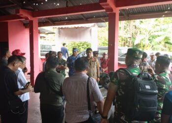 Kapitalau Herlin Tahulending Dampingi Wagub Sulut dan Pj Bupati Sitaro Tinjau Kondisi Rumah Warga Terdampak Erupsi Gunung Ruang