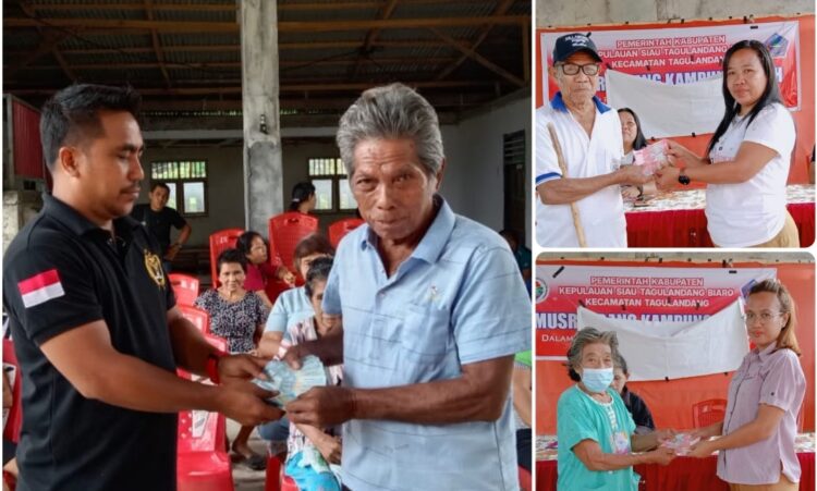 Pemerintah Kampung Lesah Salurkan Bantuan Tunai Kepada 24 KPM, Begini Pesan Kapitalau Roosevelt Hendra Derek