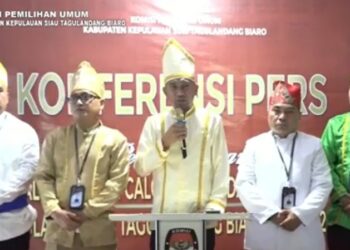 KPU Sitaro Umumkan LPSDK Paslon Bupati dan Wakil Bupati