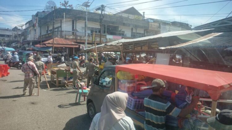 Penertiban Bangunan Liar di Terminal Serasi dan Kompleks Ruko Srikandi