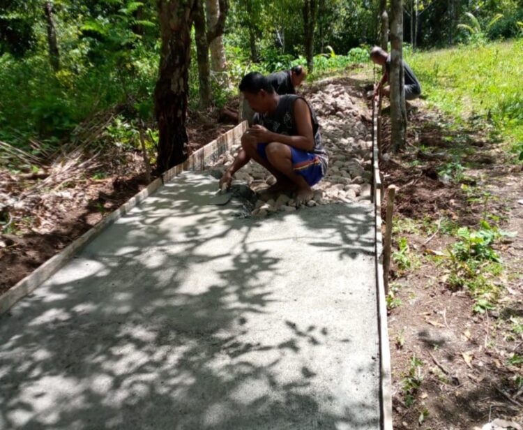 Lanjutkan Pembangunan JUT di Lindongan III Jadi Bukti Dukungan Pemerintah Kampung Lesah Kepada Petani