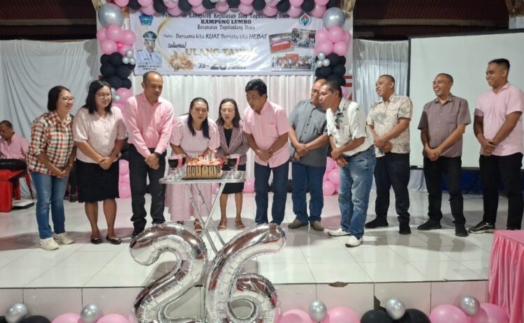 Pemerintah dan Masyarakat Kampung Lumbo Rayakan HUT ke-26, Didominasi Warna Pink dan Hitam, Ternyata ini Artinya
