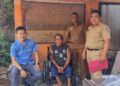 Belasan Tahun Terabaikan, ART Fasilitasi Bantuan Kursi Roda Kepada Warga Penyandang Disabilitas di Akesembeka