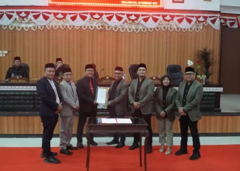 DPRD Bolsel Umumkan Penetapan Bupati dan Wakil Bupati Terpilih