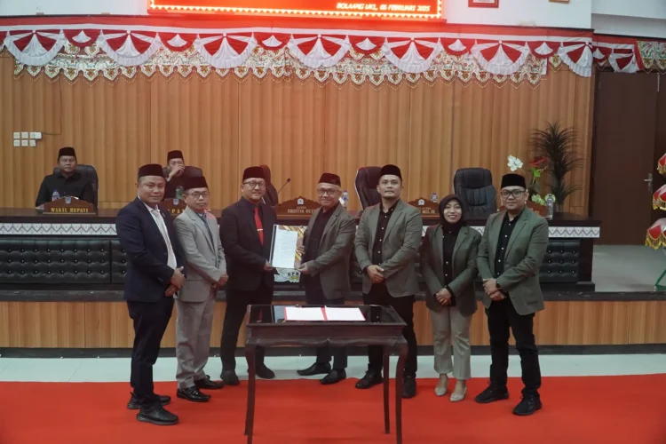 DPRD Bolsel Umumkan Penetapan Bupati dan Wakil Bupati Terpilih