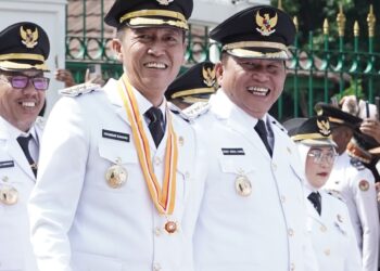 Iskandar Kamaru dan Deddy Abdul Hamid Resmi Pimpin Bolsel 2025-2030