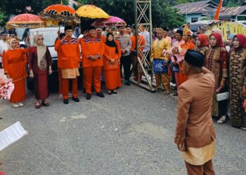 Kunker Perdana, Iskandar- Deddy Disambut Secara Adat Gorontalo