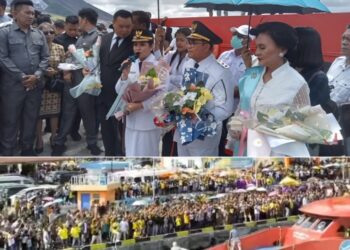 CHIKA-BERANI Bikin Sejarah Baru, Baru Kali ini Bupati Terpilih Disambut Ribuan Orang di Pelabuhan