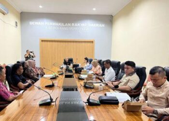 Pansus DPRD Bolmong Rapat Pembahasan LKPJ Bupati 2024 Bersama Sejumlah OPD