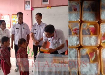 Dukung Program MBG, Pemerintah Kampung Birarikei Bagikan Makanan Bergizi Kepada Siswa SDN Bira