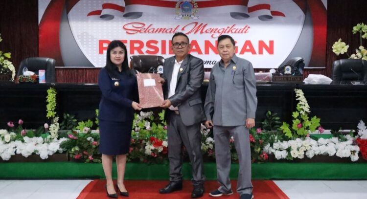 Hadiri Rapat Paripurna Penyampaian Rekomendasi DPRD Atas LKPJ T.A 2024, Bupati CHIKA Apresiasi Lembaga Legislatif
