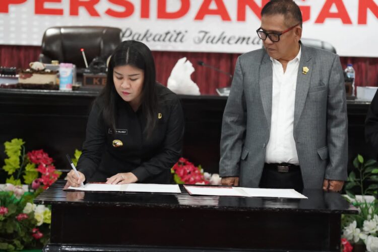 Bupati Chyntia I Kalangit dan DPRD Sitaro Teken Nota Kesepahaman Terkait RPJMD Tahun 2025-2029