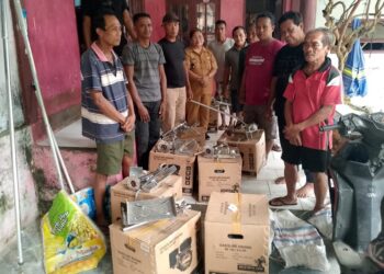 Nelayan di Kampung Mahangiang Terima Bantuan Perahu dan Mesin, Ini Harapan Kapitalau Katlin Mangolo