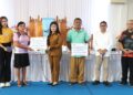 Bupati Sitaro Salurkan Bantuan Stimulan Perbaikan Rumah Rusak Pasca Erupsi Gunung Ruang